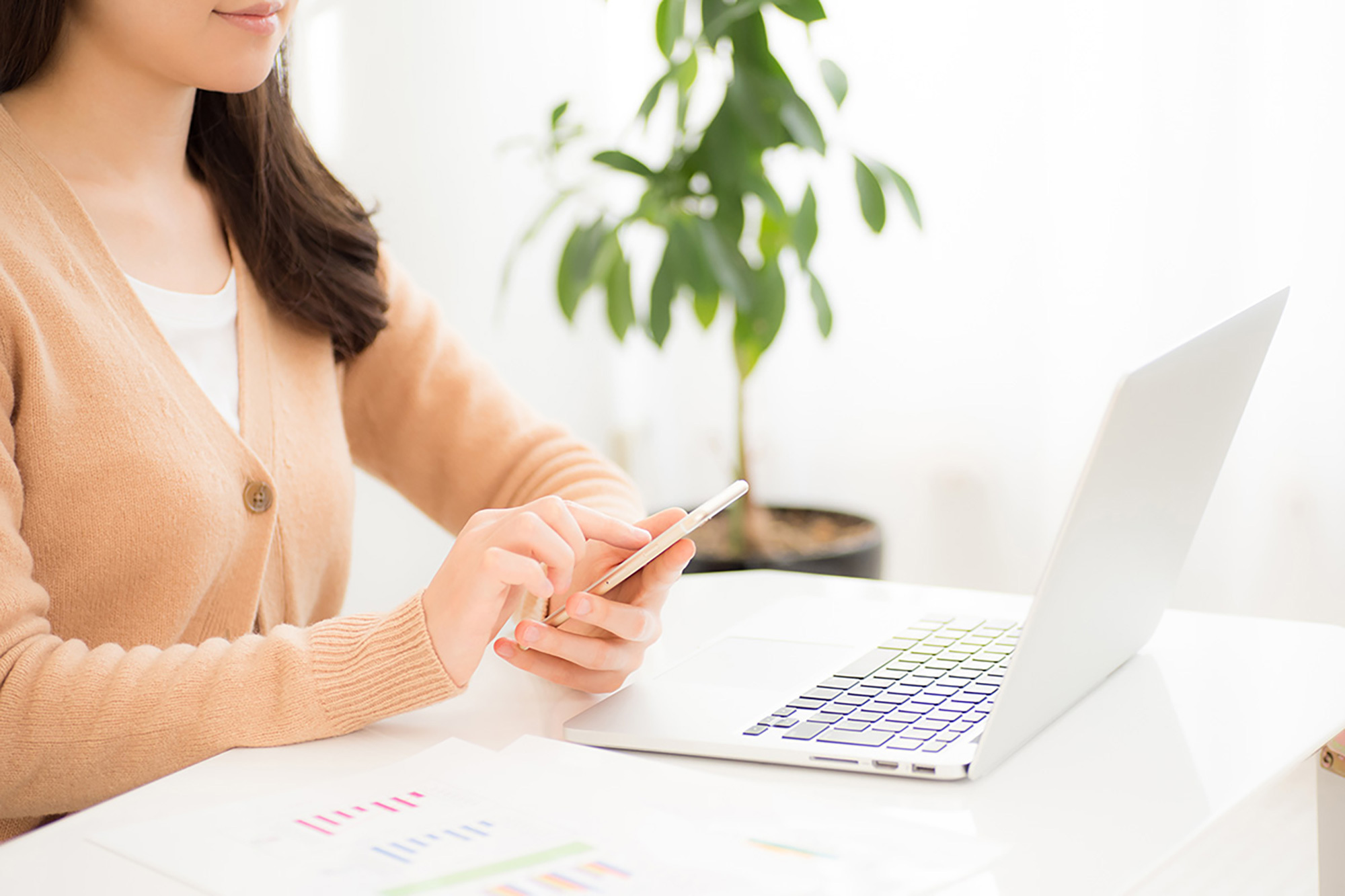 写真：女性のイメージ